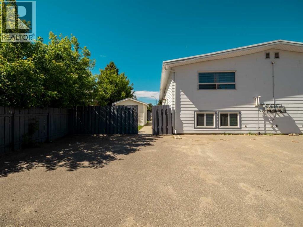 2, 269 Laval Boulevard W, Lethbridge, Alberta  T1K 4E2 - Photo 40 - A2319523