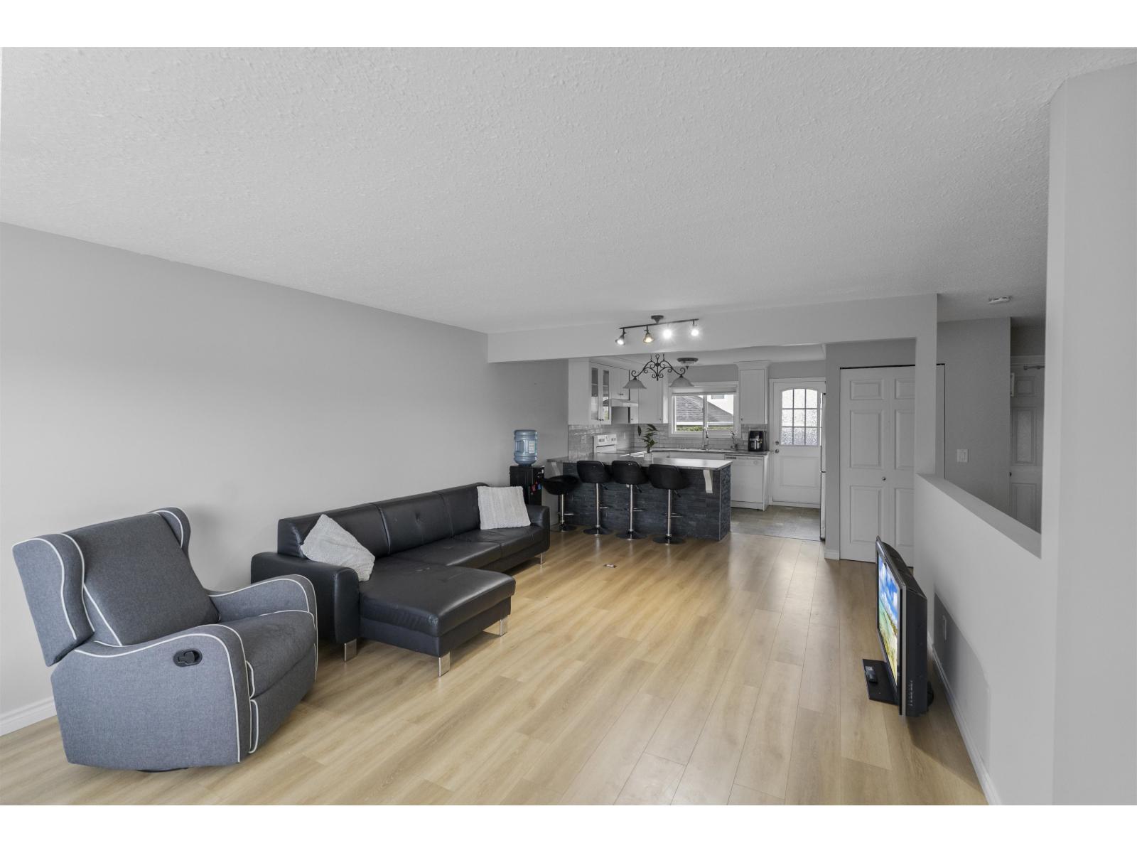 A 46538 Rolinde Crescent, Chilliwack Proper South, Chilliwack, British Columbia V2P 6X5 - Photo 6 - R3150392