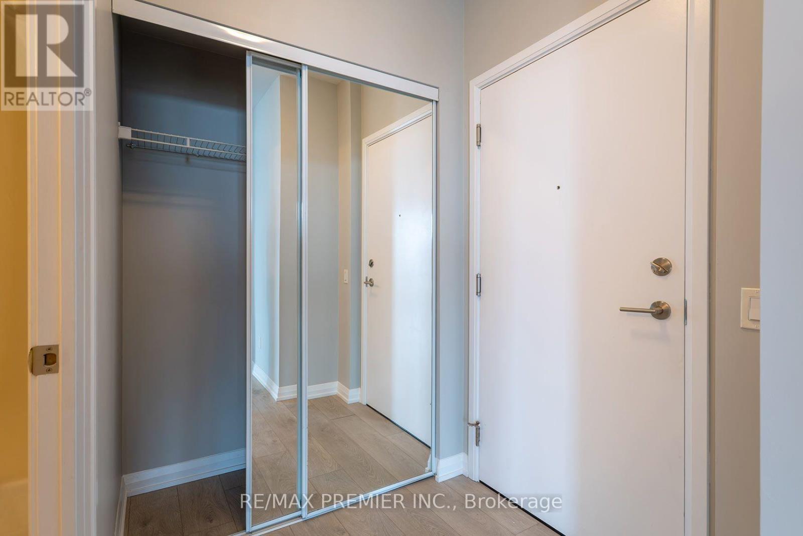 1906 - 7895 Jane Street, Vaughan, Ontario  L4K 2M7 - Photo 5 - N13618392