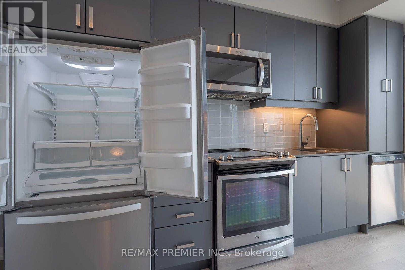 1906 - 7895 Jane Street, Vaughan, Ontario  L4K 2M7 - Photo 8 - N13618392