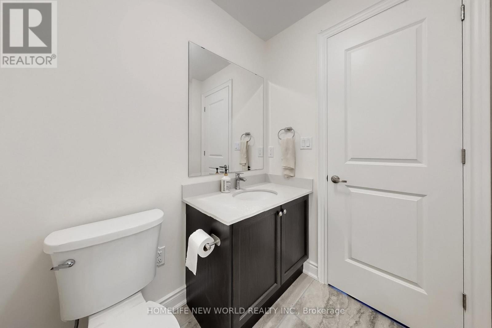 18 Bennington Road, Newmarket, Ontario  L3X 0M8 - Photo 17 - N13618560