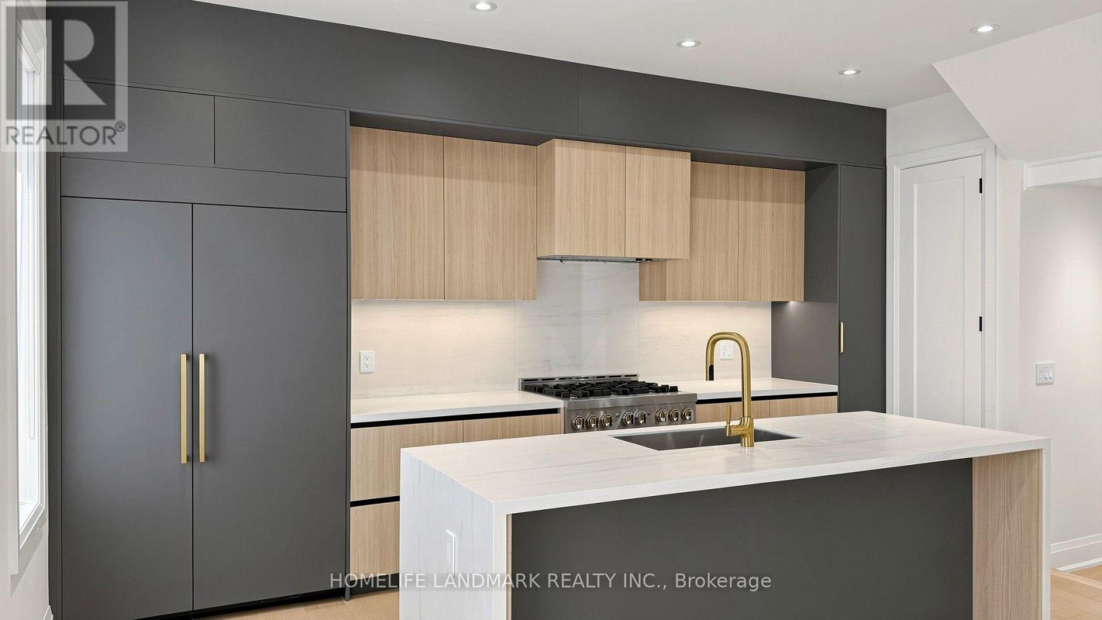 Unit B - 750 Glengrove Avenue W, Toronto, Ontario  M6B 2J6 - Photo 11 - W13618376