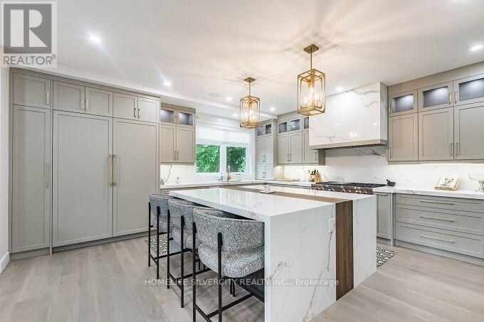 1078 Cherriebell Rd Road, Mississauga, Ontario  L5E 2R3 - Photo 16 - W13618472