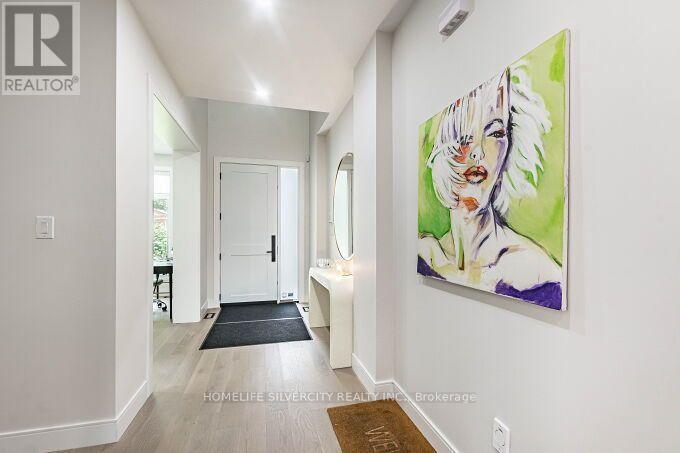 1078 Cherriebell Rd Road, Mississauga, Ontario  L5E 2R3 - Photo 7 - W13618472