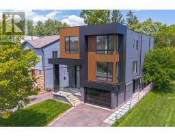 33 TWELFTH STREET, Toronto, Ontario