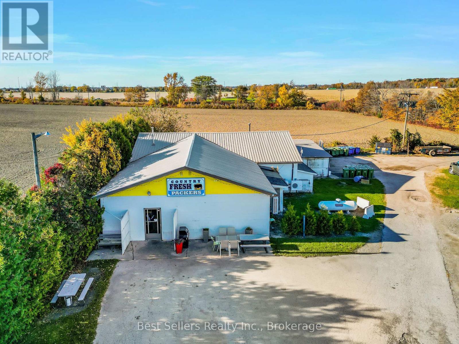 4049 Bonneau Line, Chatham-Kent, Ontario N0P 2L0 - Photo 2 - X13618552