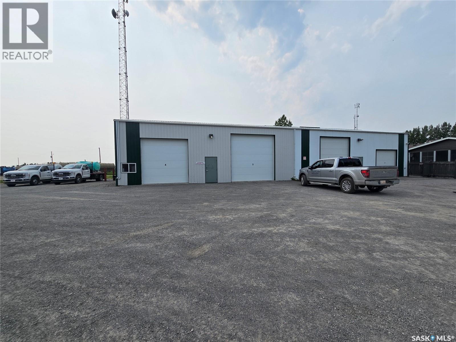 1 EDDYS AVENUE, Halbrite, Saskatchewan