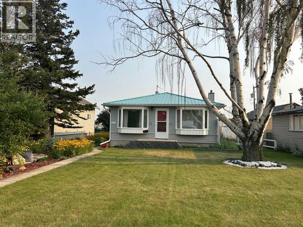 315 3 Avenue N, Vauxhall, Alberta  T0K 2K0 - Photo 1 - A2331674