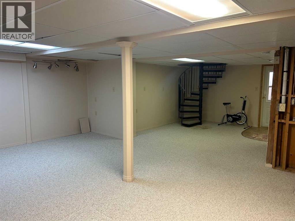 315 3 Avenue N, Vauxhall, Alberta  T0K 2K0 - Photo 21 - A2331674