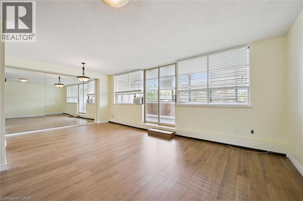 65 Westmount Road Unit# 211, Waterloo, Ontario  N2L 5G6 - Photo 9 - 40838098