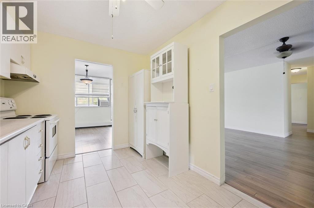65 Westmount Road Unit# 211, Waterloo, Ontario  N2L 5G6 - Photo 22 - 40838098