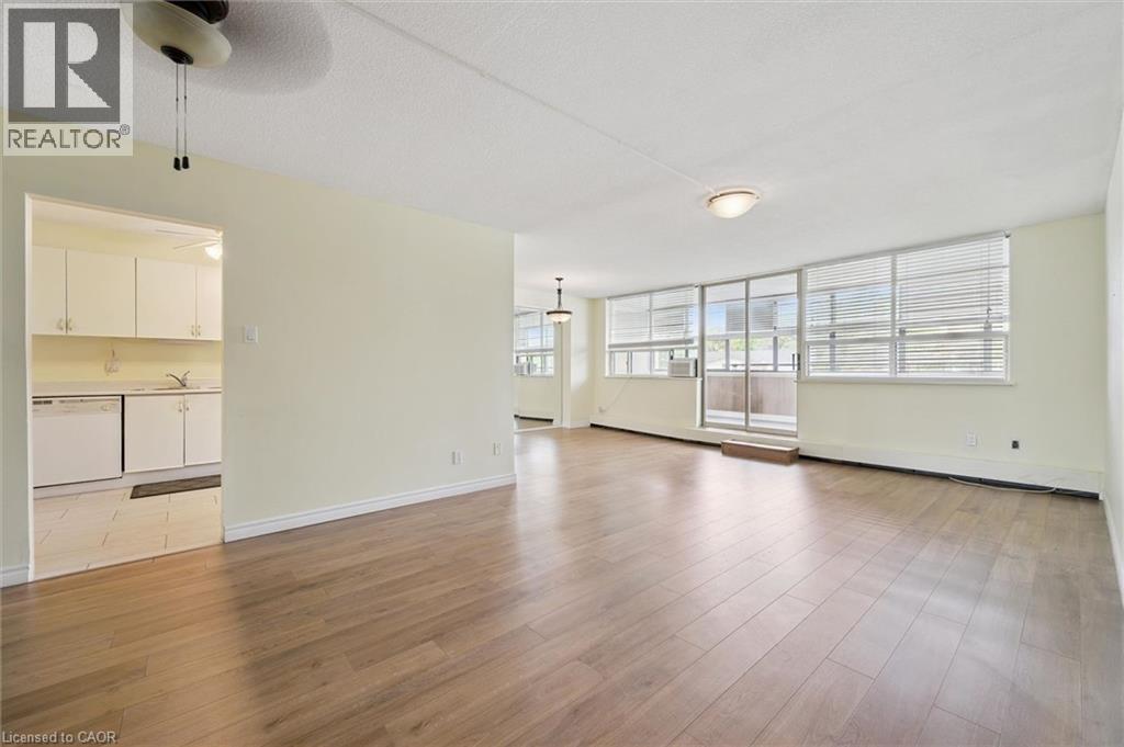 65 Westmount Road Unit# 211, Waterloo, Ontario  N2L 5G6 - Photo 8 - 40838098