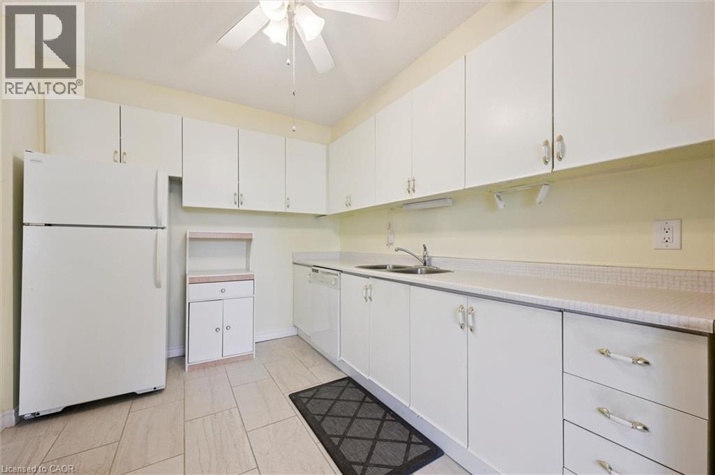 65 Westmount Road Unit# 211, Waterloo, Ontario  N2L 5G6 - Photo 21 - 40838098