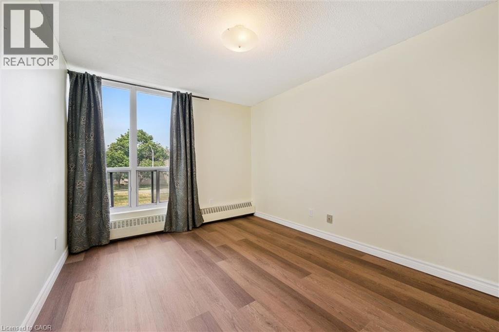 65 Westmount Road Unit# 211, Waterloo, Ontario  N2L 5G6 - Photo 24 - 40838098