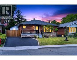 138 RENDELL Boulevard, Hamilton, Ontario