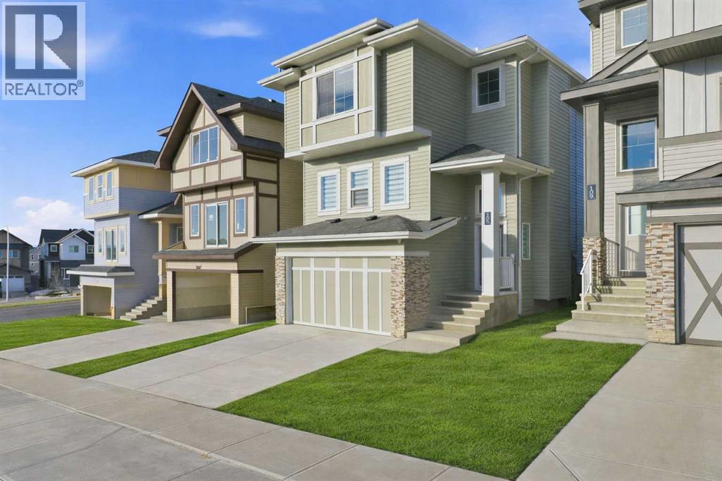 105 Heritage Boulevard, Cochrane, Alberta  T4C 3G8 - Photo 2 - A2327138