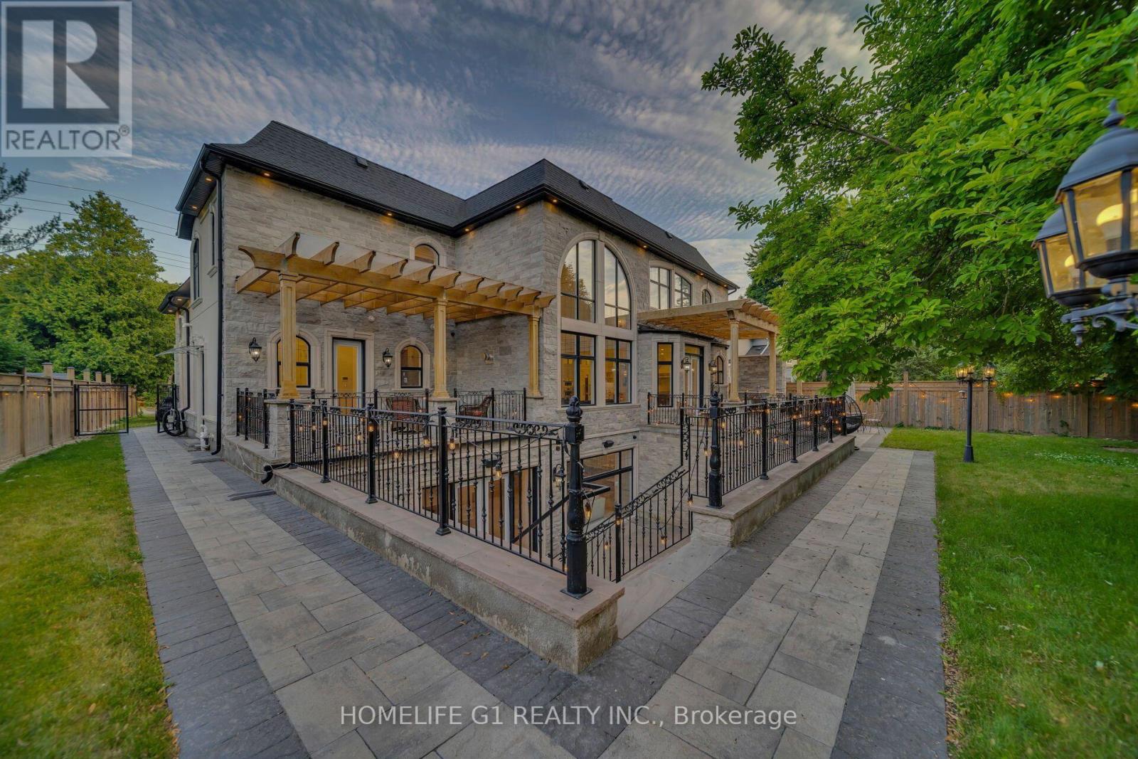 2115 Rebecca Street, Oakville, Ontario  L6L 2A4 - Photo 27 - W13618002