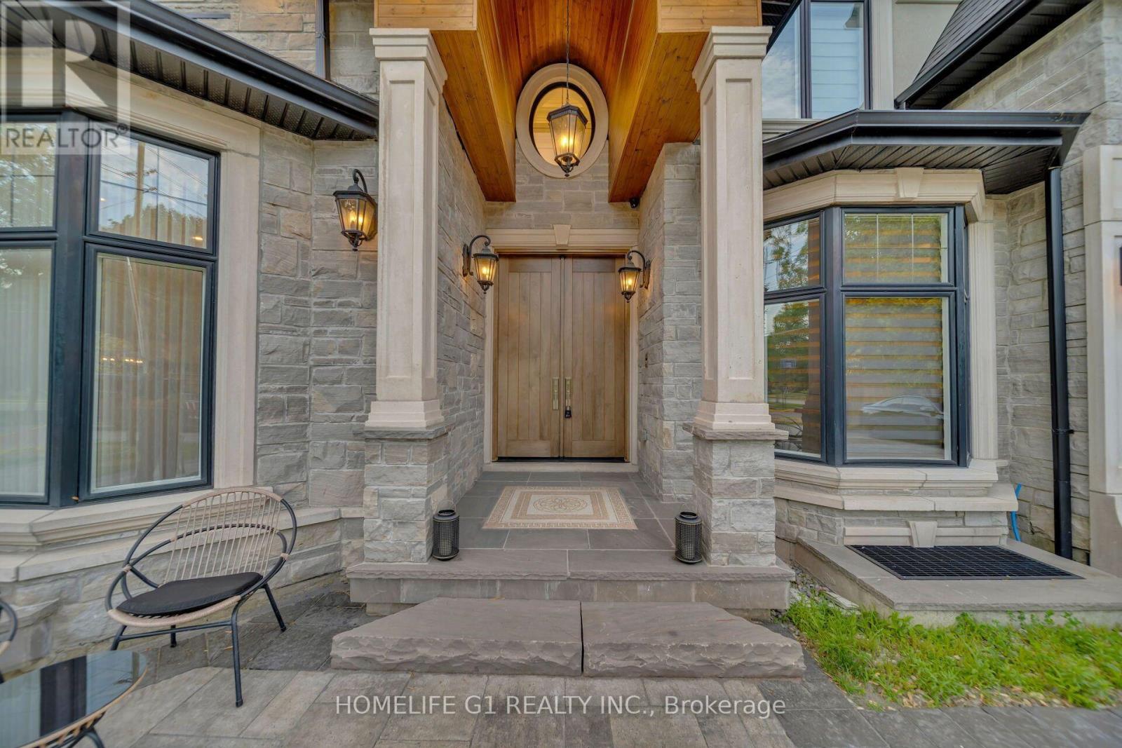 2115 Rebecca Street, Oakville, Ontario  L6L 2A4 - Photo 32 - W13618002