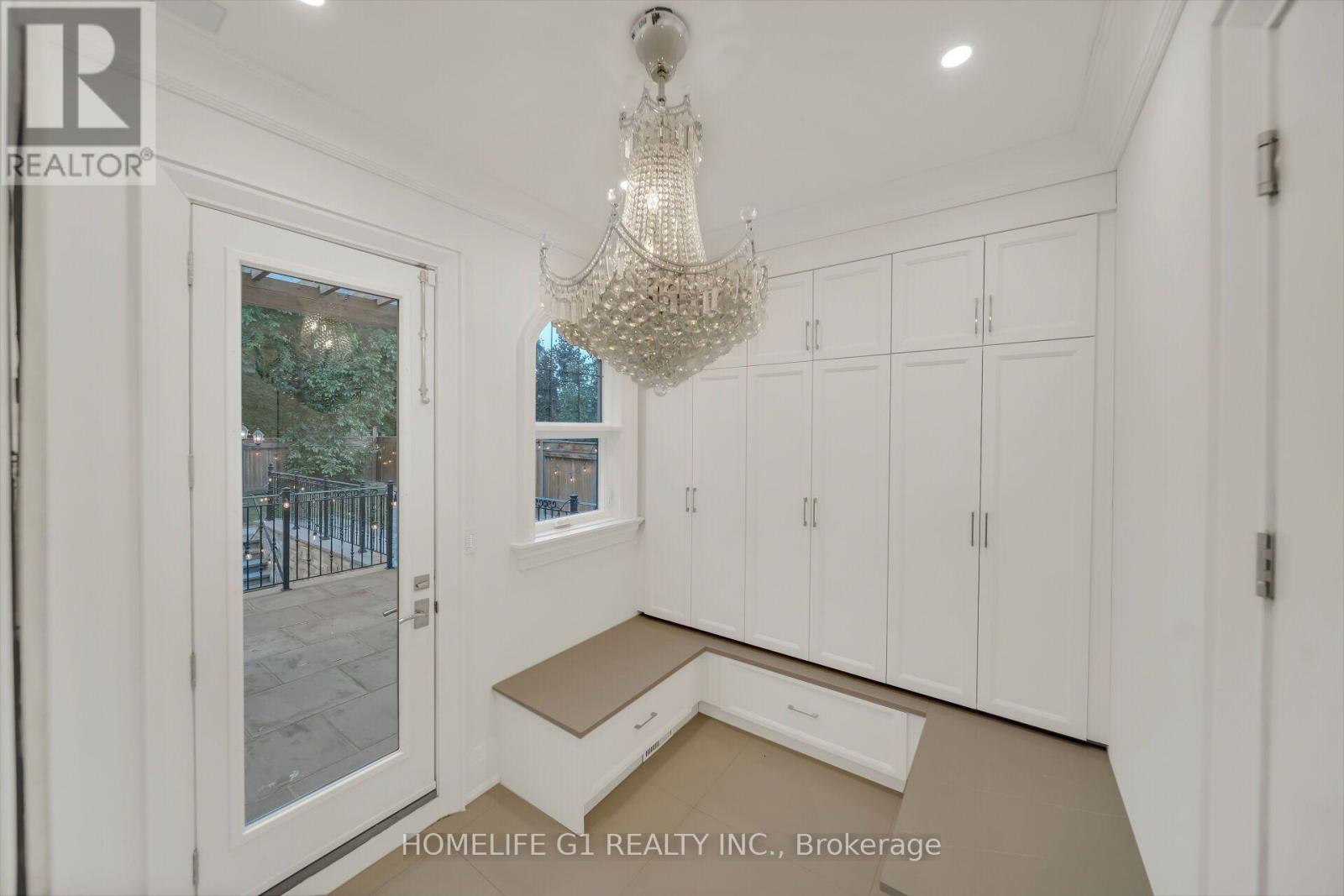 2115 Rebecca Street, Oakville, Ontario  L6L 2A4 - Photo 29 - W13618002