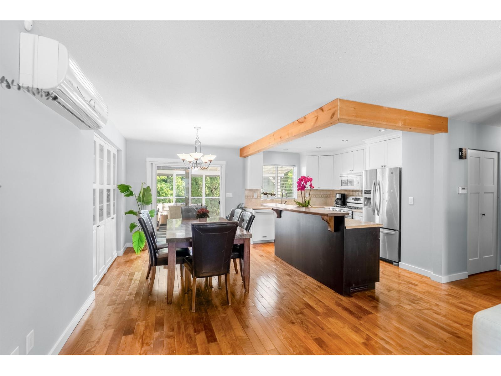 9242 209a Crescent, Langley, British Columbia  V1M 1T5 - Photo 5 - R3149737