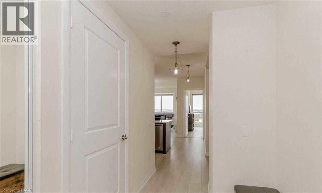 35 Watergarden Drive, Mississauga, Ontario  L5R 0G8 - Photo 6 - 40851805