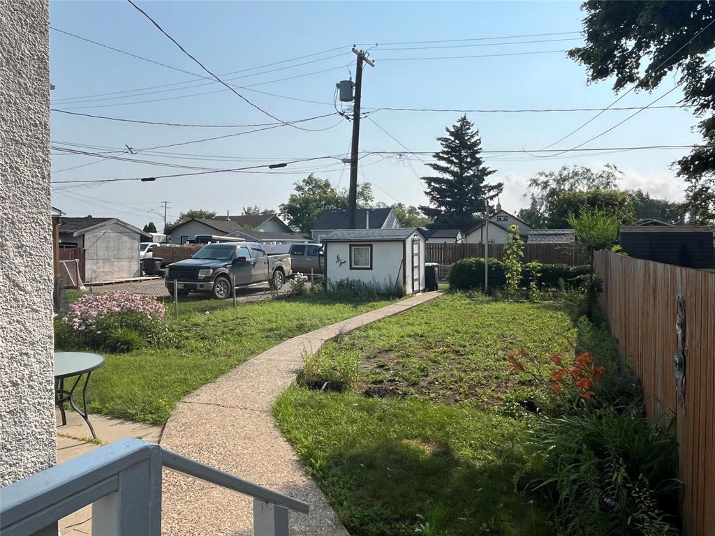 825 5th Street, Brandon, Manitoba  R7A 3L5 - Photo 16 - 202618904