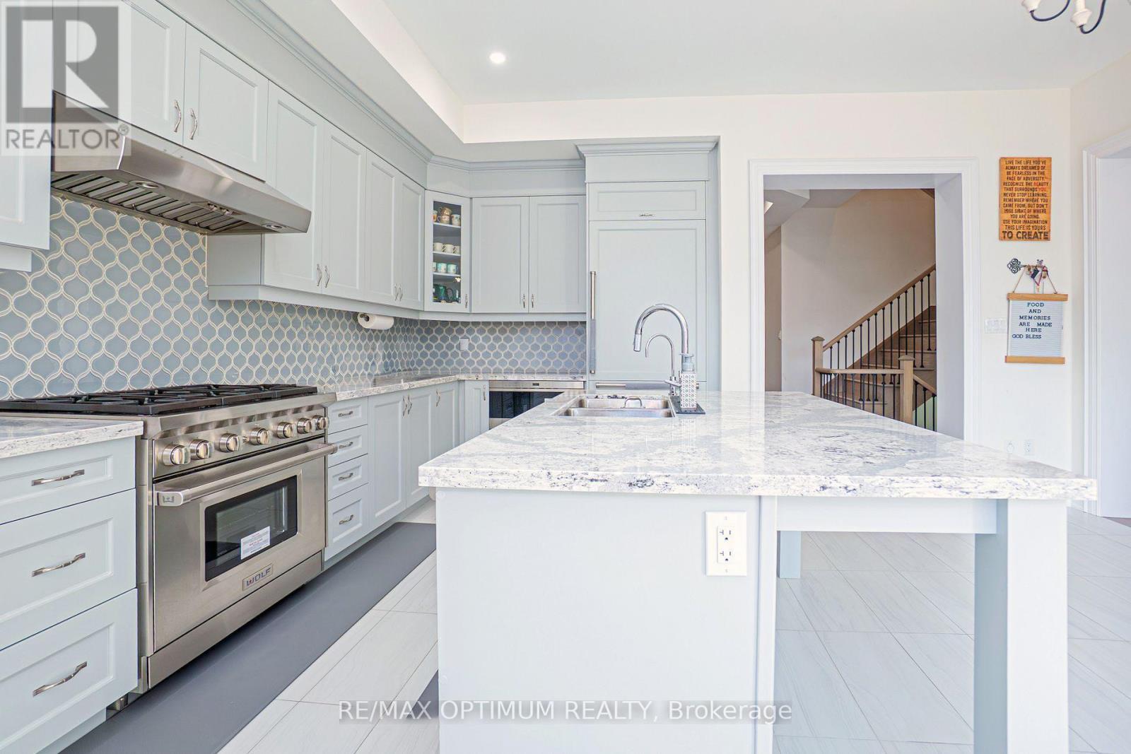 53 Kinburn Crescent, Vaughan, Ontario  L3L 0E9 - Photo 7 - N13618600