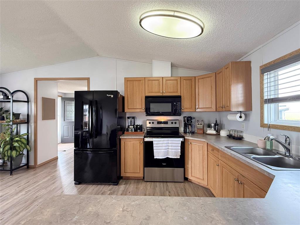 633 Campbell Cove, Brandon, Manitoba  R7A 7X2 - Photo 11 - 202618964