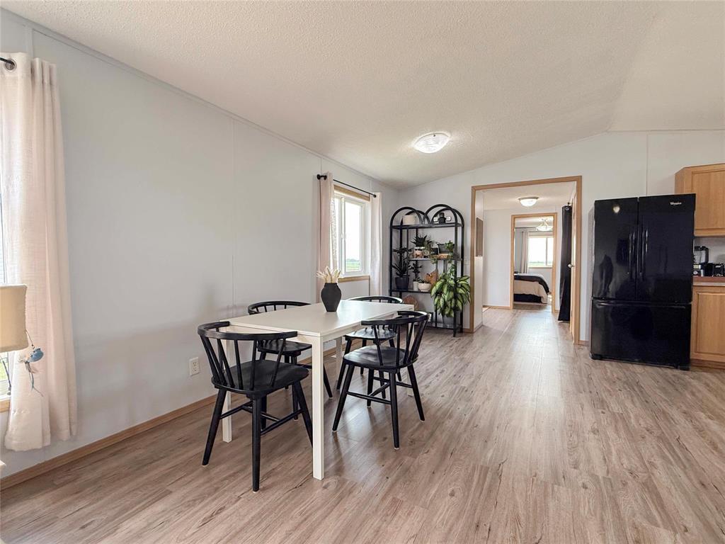 633 Campbell Cove, Brandon, Manitoba  R7A 7X2 - Photo 8 - 202618964