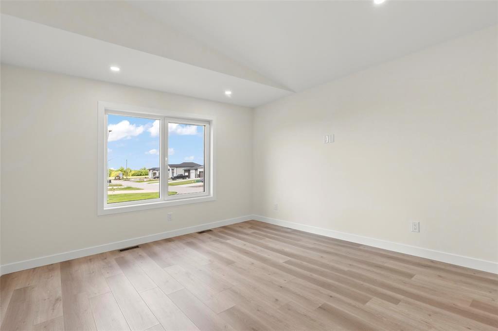 341 Lavack Street, Ste Anne, Manitoba R5H 0C5 - Photo 4 - 202610112