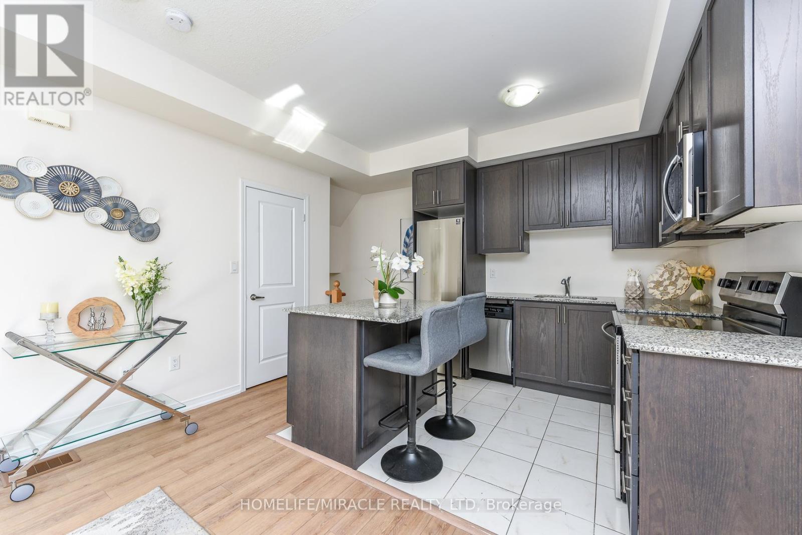 122 - 32 Fieldway Road, Toronto, Ontario M8Z 0E3 - Photo 17 - W13618604