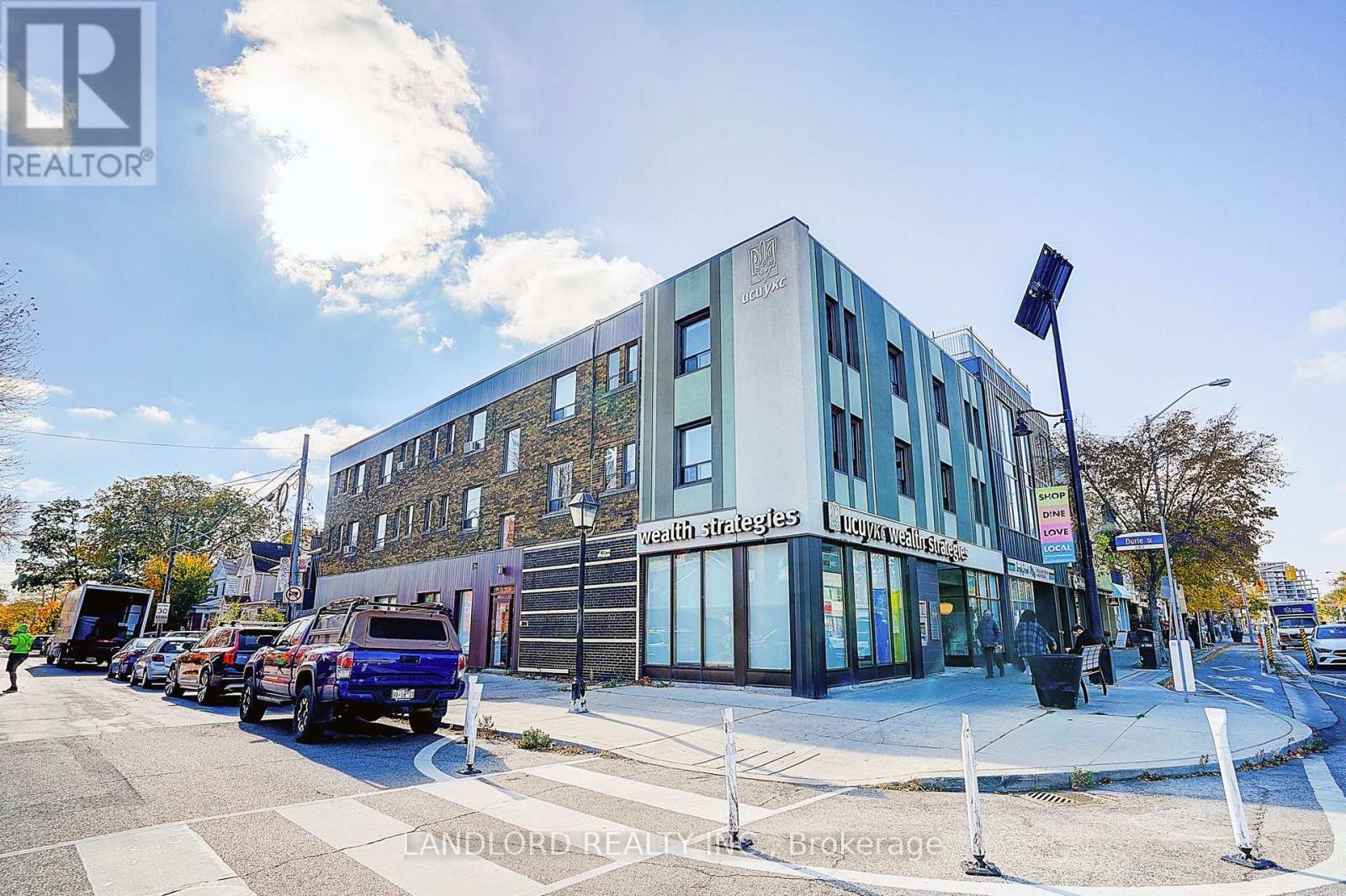 201 - 240 Durie Street, Toronto, Ontario M6S 3G1 - Photo 1 - W13618632