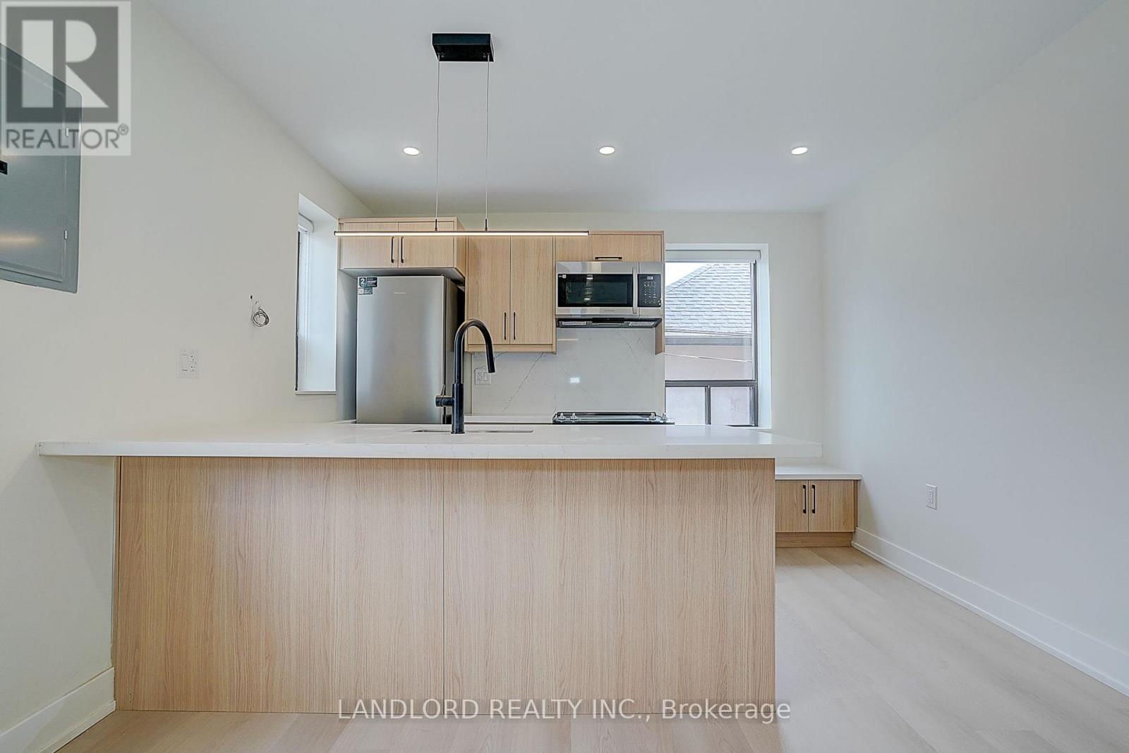 201 - 240 Durie Street, Toronto, Ontario M6S 3G1 - Photo 10 - W13618632