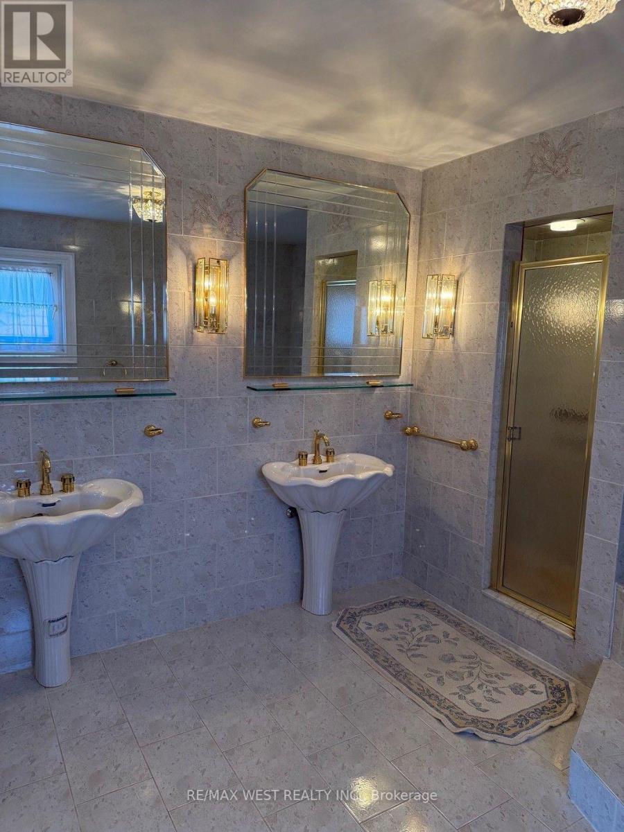 10 Norris Place, Toronto, Ontario  M9M 1K6 - Photo 15 - W13618636