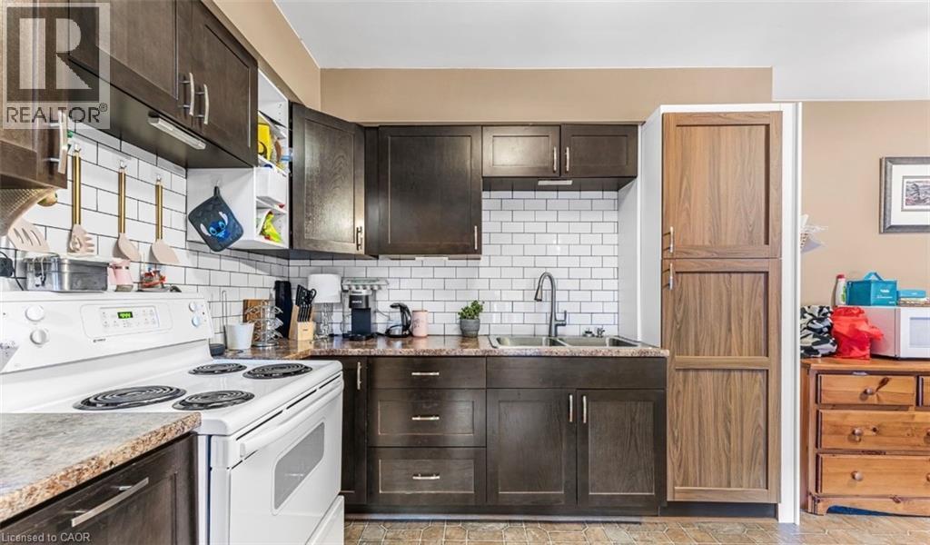 5 Woodlawn Court Unit# 102, Grimsby, Ontario  L3M 3T4 - Photo 4 - 40852092