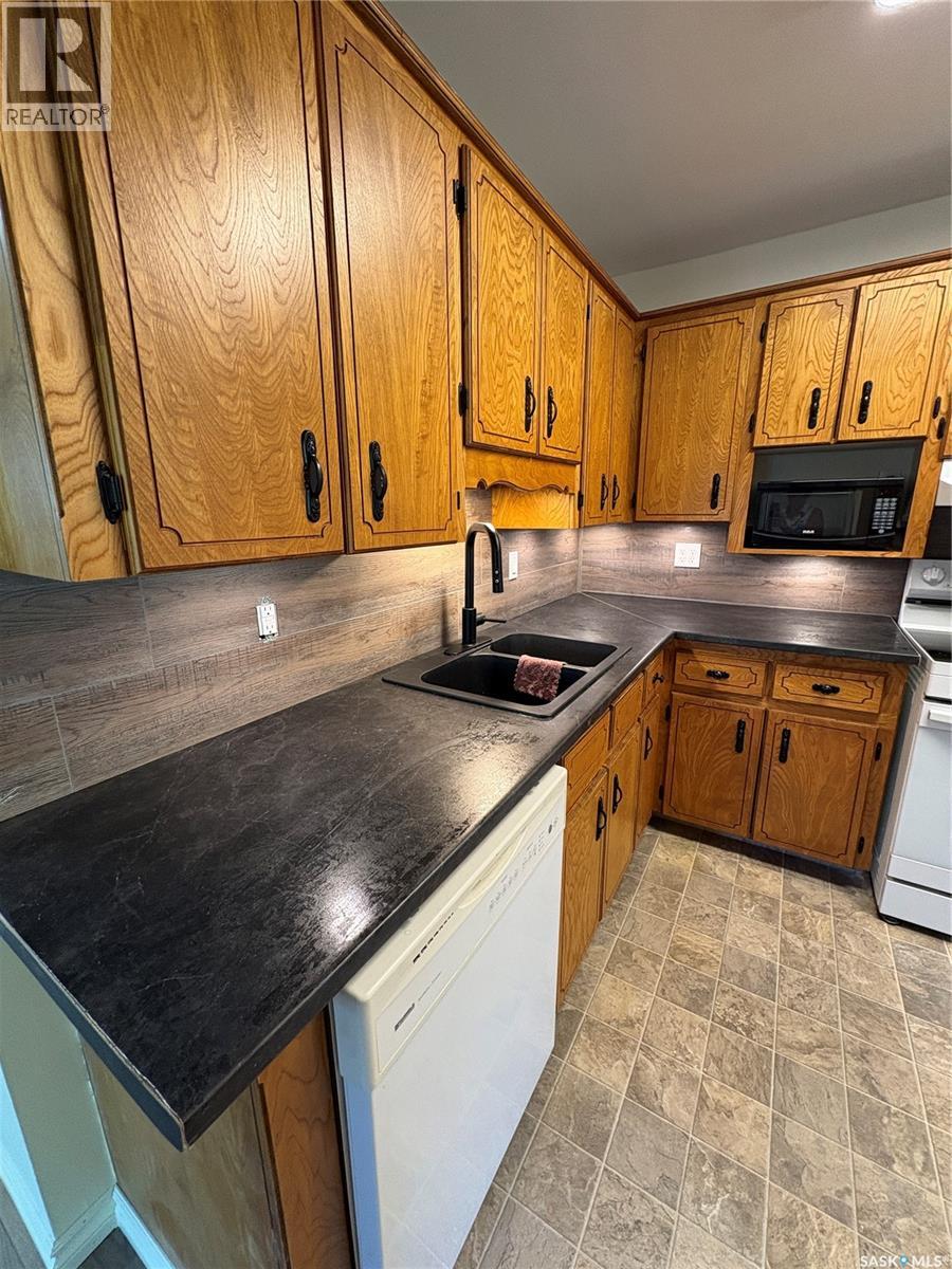 401 2nd Avenue N, Rose Valley, Saskatchewan  S0E 1M0 - Photo 11 - SK044018