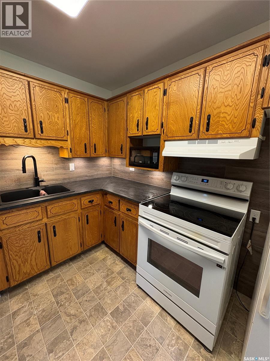 401 2nd Avenue N, Rose Valley, Saskatchewan  S0E 1M0 - Photo 13 - SK044018