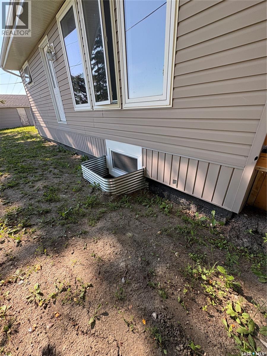 401 2nd Avenue N, Rose Valley, Saskatchewan  S0E 1M0 - Photo 34 - SK044018