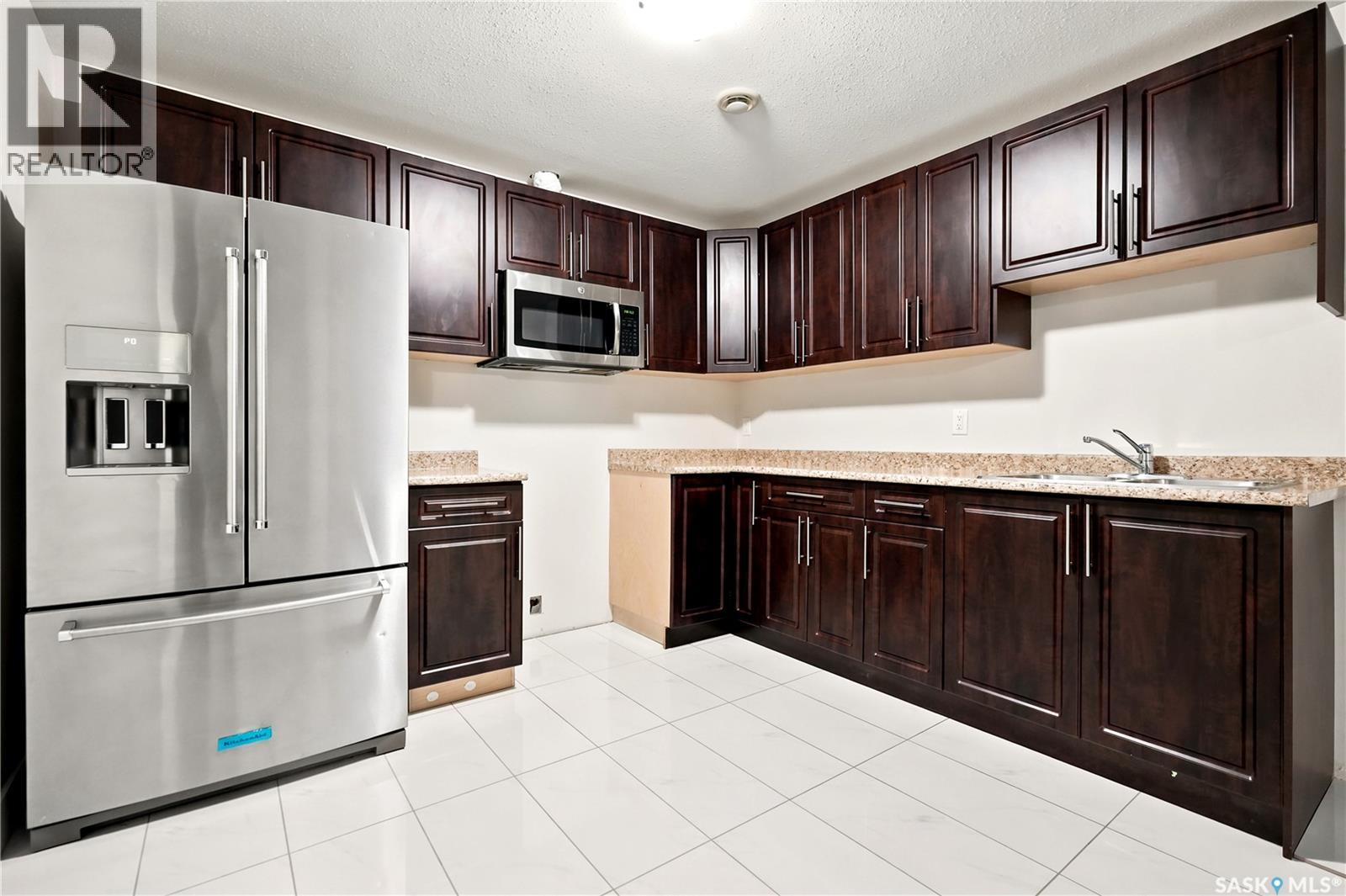 3325 Green Brook Road, Regina, Saskatchewan  S4V 2Z6 - Photo 47 - SK043964