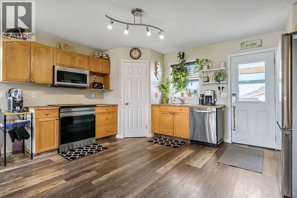 2004 4 Avenue Se, High River, Alberta  T1V 1Z3 - Photo 11 - A2330719