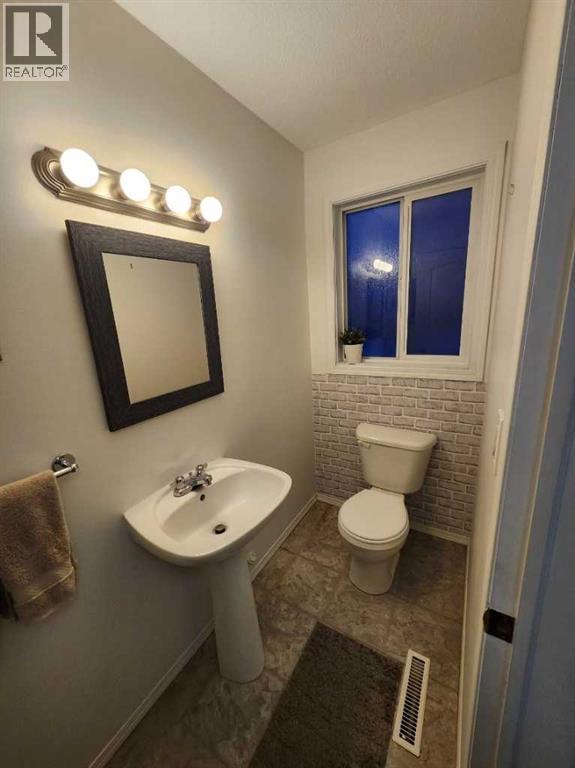 Unit 3, 1 Fir Street, Red Deer, Alberta  T4N 4Y1 - Photo 7 - A2302980