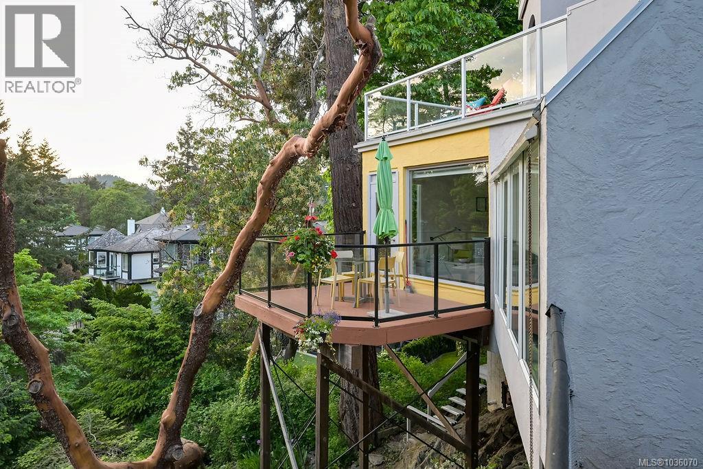 317 Bessborough Close, View Royal, British Columbia  V9B 3M3 - Photo 25 - 1036070