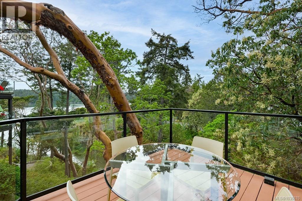 317 Bessborough Close, View Royal, British Columbia  V9B 3M3 - Photo 5 - 1036070