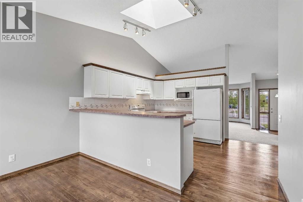 121 Quigley Drive, Cochrane, Alberta  T4C 1R1 - Photo 13 - A2317758