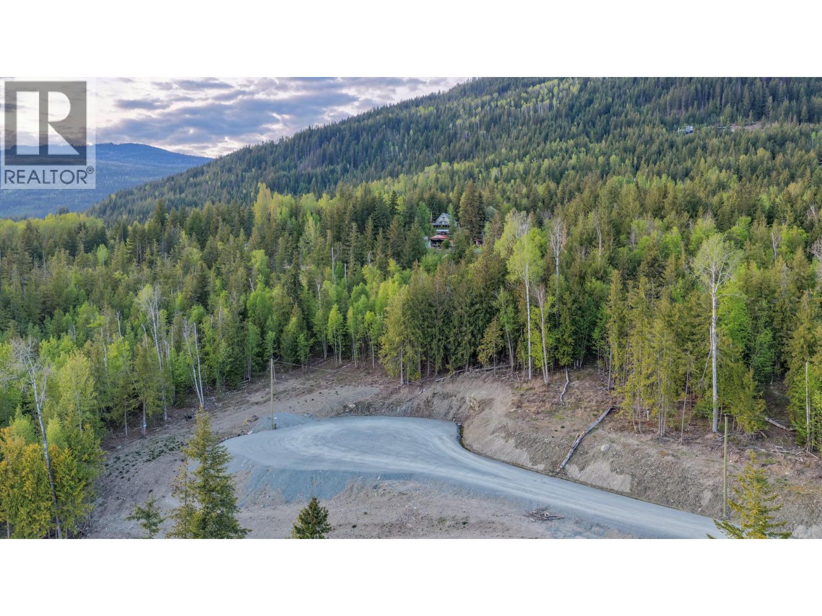 Lot 9 Lonneke Trail, Anglemont, British Columbia  V0E 1M8 - Photo 10 - 10385774