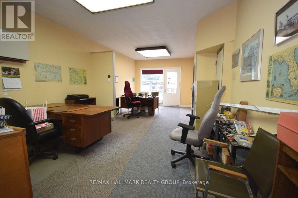 567 Gladstone Avenue, Ottawa, Ontario  K1R 5P2 - Photo 4 - X13618766