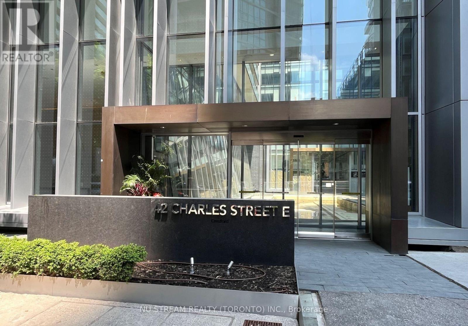 4501 - 42 Charles Street E, Toronto, Ontario  M4Y 0B7 - Photo 2 - C13618666