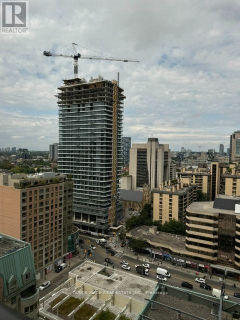 1802 - 238 Simcoe Street, Toronto, Ontario  M5T 0E2 - Photo 3 - C13618800