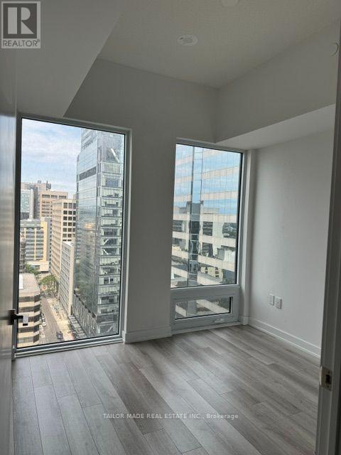 1802 - 238 Simcoe Street, Toronto, Ontario  M5T 0E2 - Photo 5 - C13618800