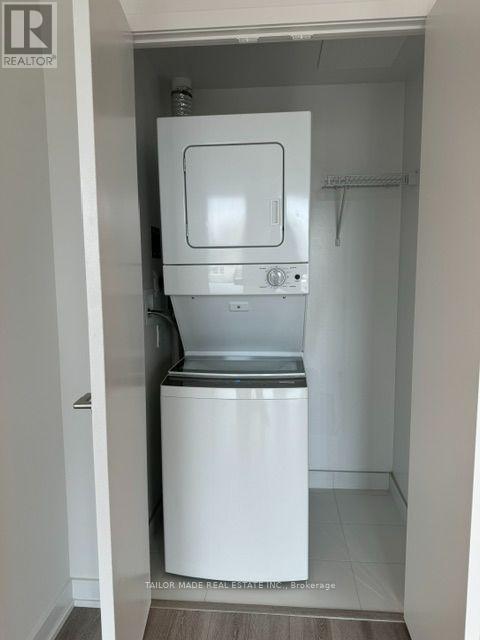 1802 - 238 Simcoe Street, Toronto, Ontario  M5T 0E2 - Photo 9 - C13618800